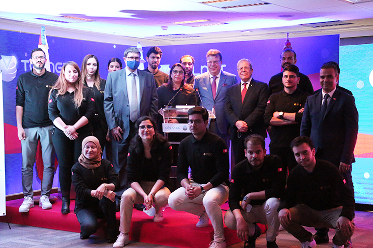 " تالنات " وسفارة روسيا بتونس  تحتفلان بإطلاق القمر الصناعي التونسي " تحدّي 1 " 